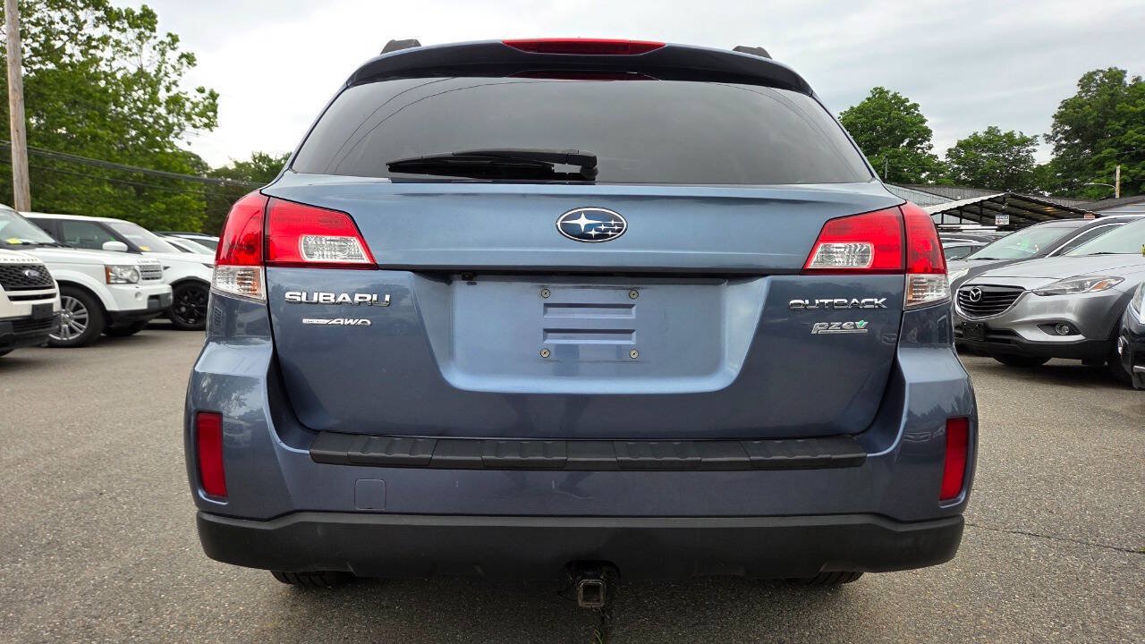 Used 2013 Subaru Outback 2.5i Limited w/ Moonroof Pkg AWD/4WD image 13