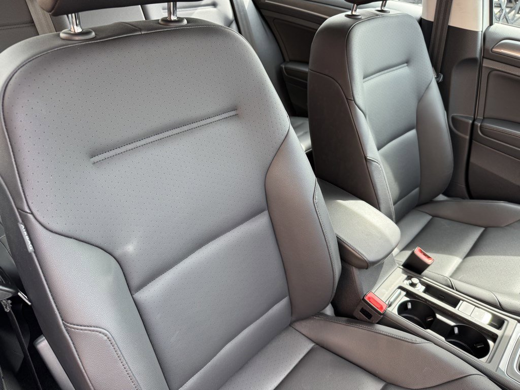 Used 2019 Volkswagen e-Golf SEL Premium FWD image 10