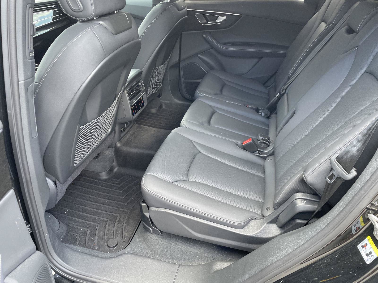 Used 2025 Audi Q7 3.0T Premium Plus AWD/4WD image 29