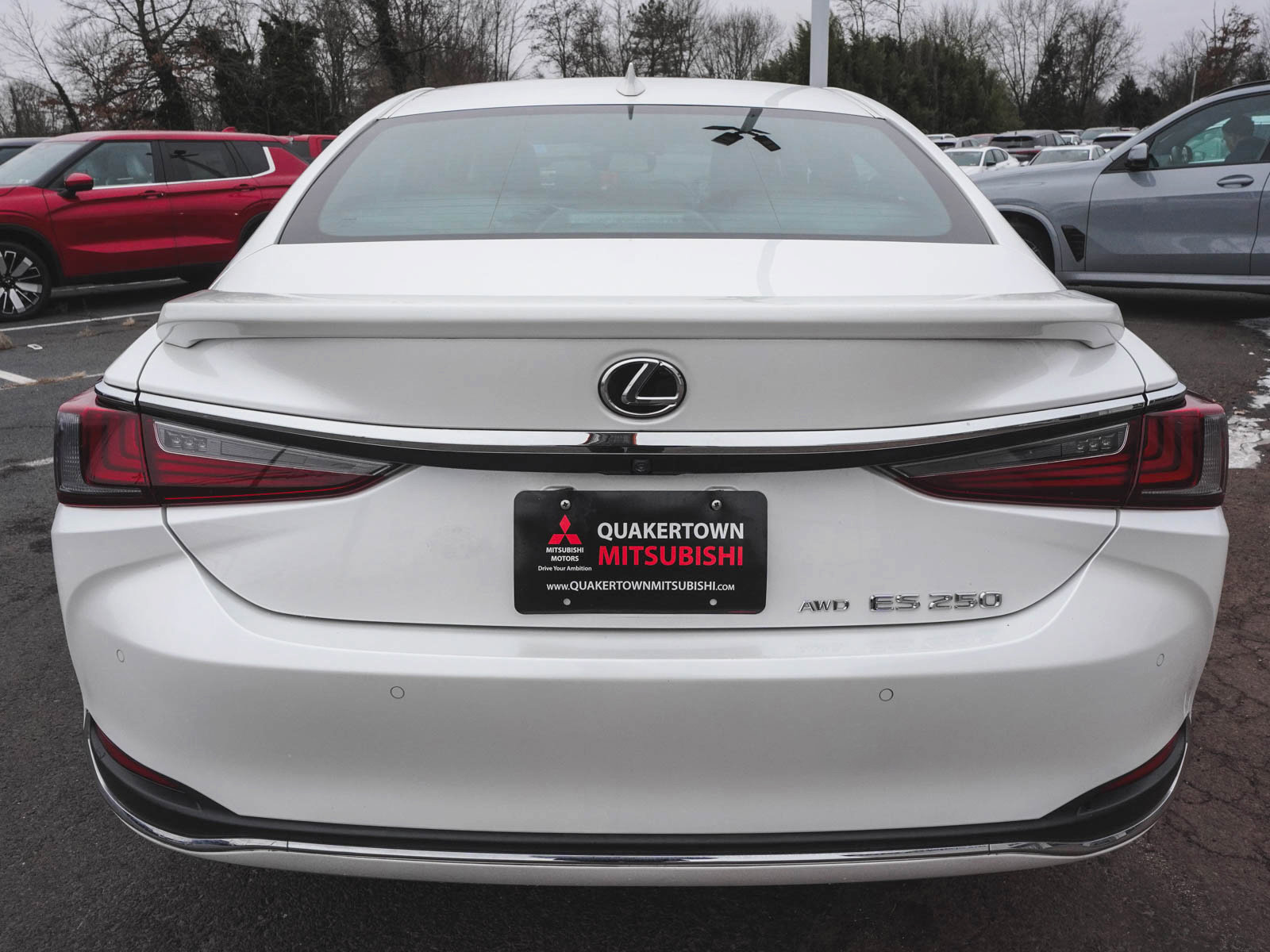 Used 2023 Lexus ES 250 w/ Premium Package image 5