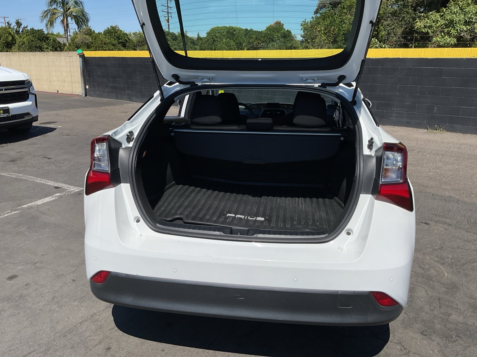 Used 2022 Toyota Prius LE FWD image 26