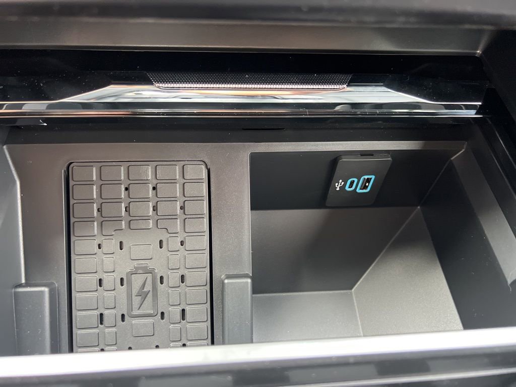 New 2026 Ford F250 Lariat w/ FX4 Off-Road Package image 18