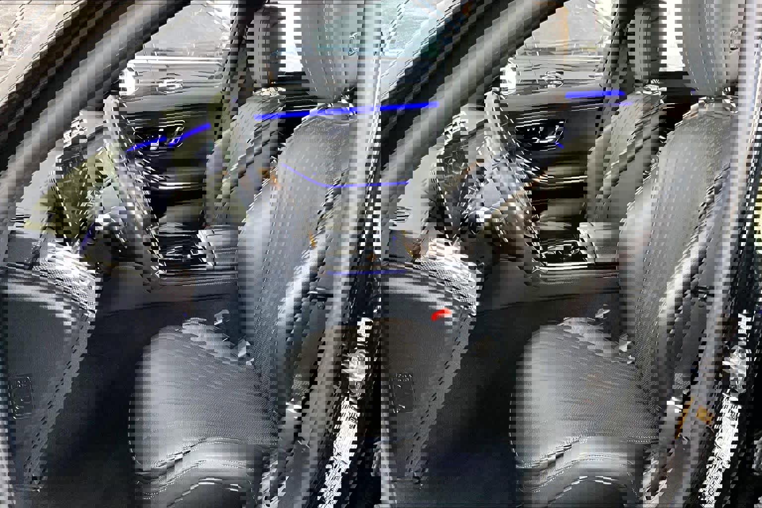 Certified 2022 Mercedes-Benz S 500 4MATIC w/ AMG Line Package image 8