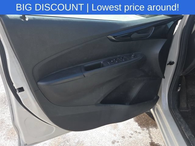 Used 2020 Chevrolet Spark LT FWD image 23