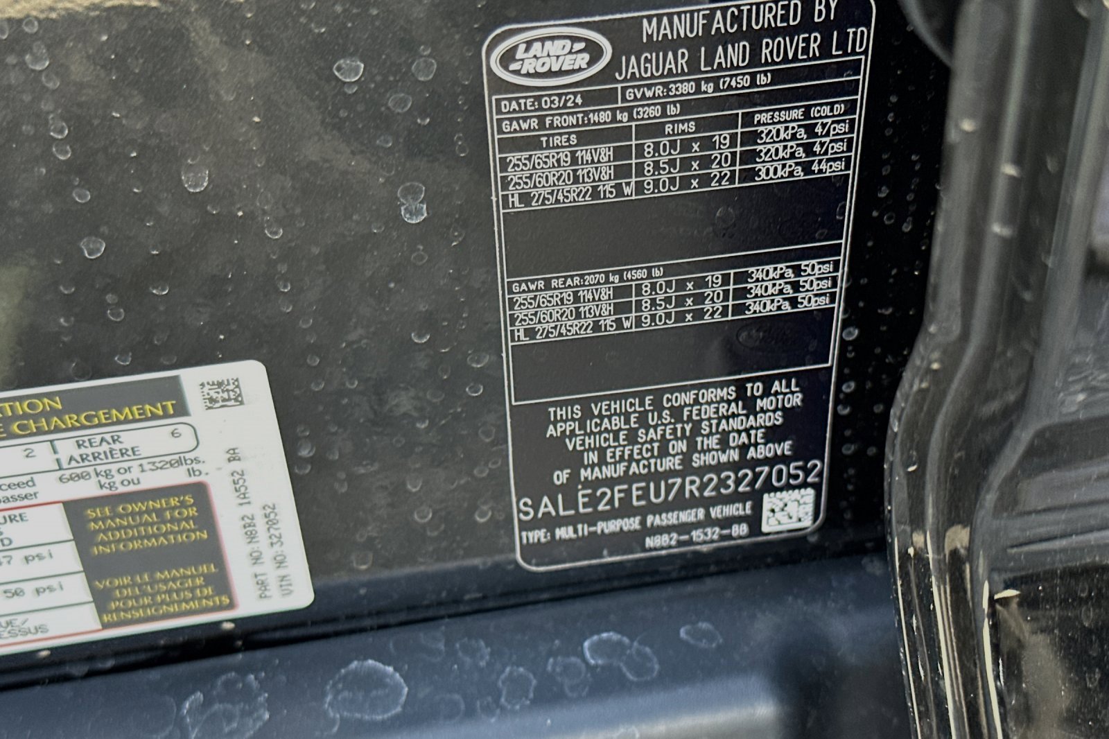 New 2024 Land Rover Defender 130 X-Dynamic SE image 25