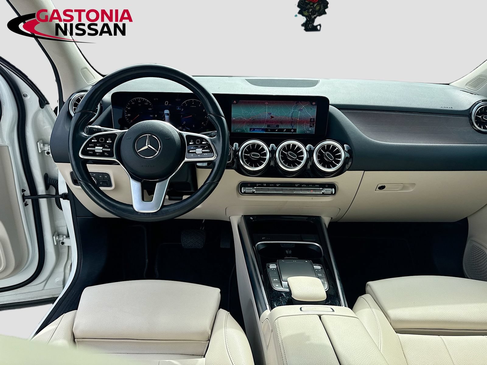 Used 2022 Mercedes-Benz GLA 250 w/ Premium Package Lite image 30
