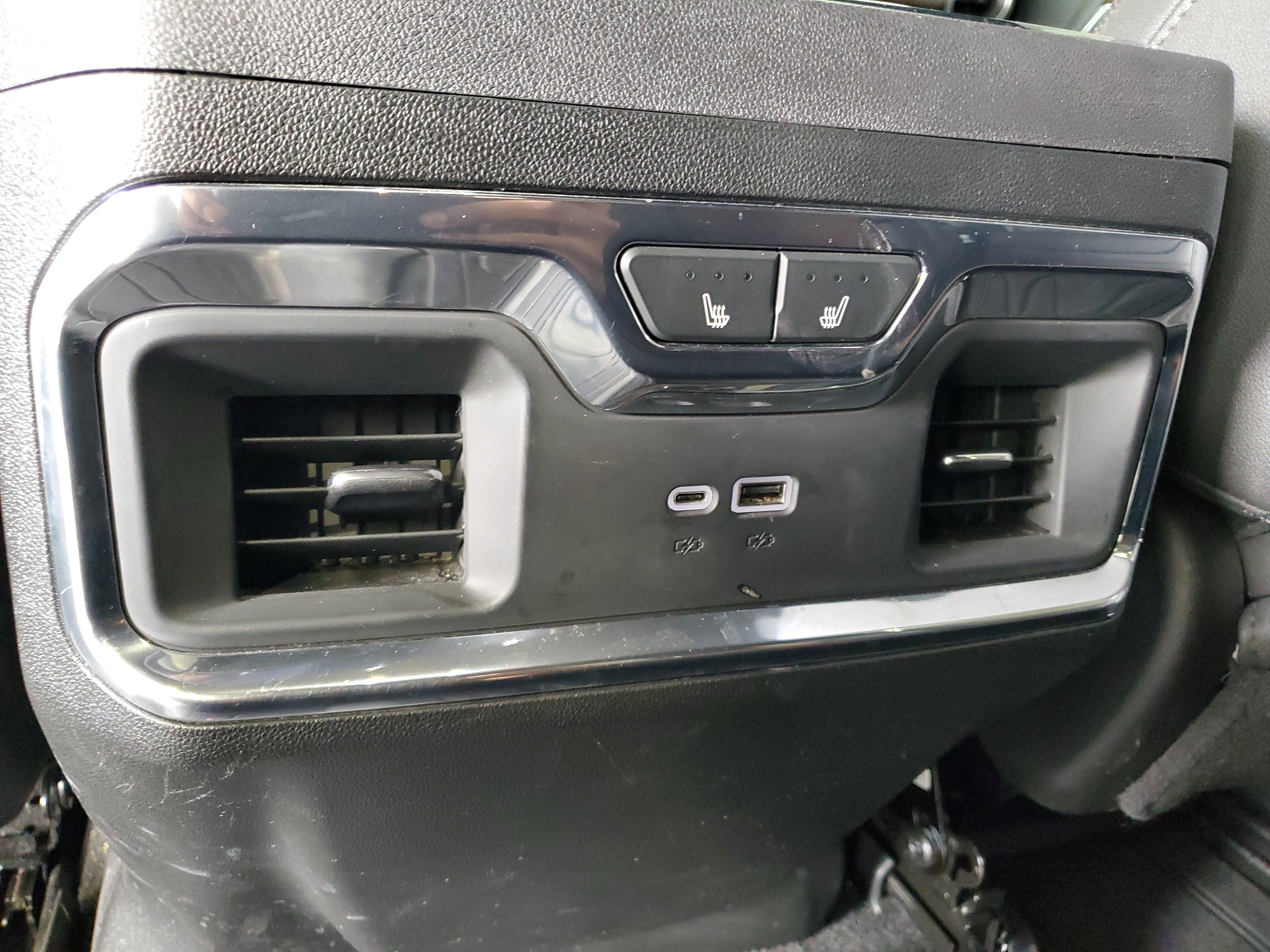 Used 2024 Chevrolet Silverado 1500 High Country AWD/4WD image 13