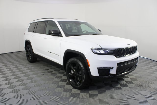 New 2025 Jeep Grand Cherokee L Limited w/ Black Appearance Package image 30