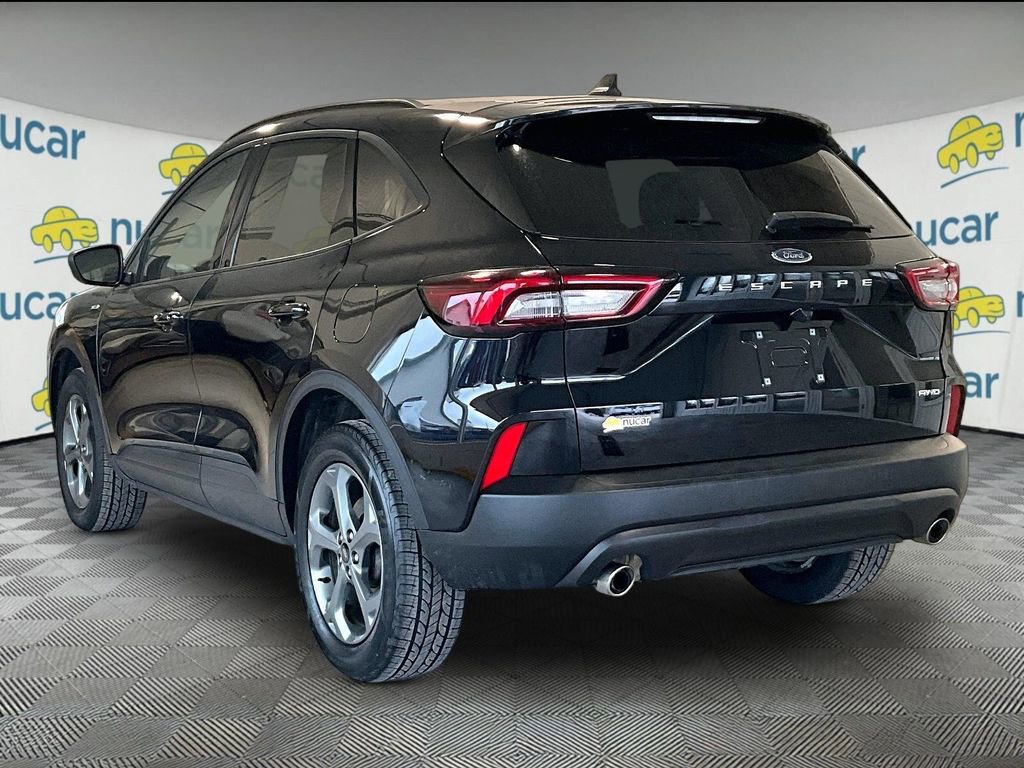 Used 2025 Ford Escape ST-Line AWD/4WD image 4