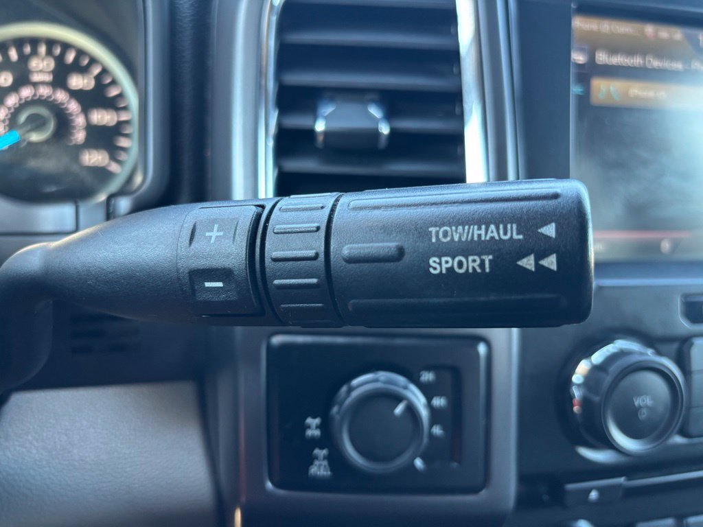 Used 2015 Ford F150 XLT w/ Equipment Group 302A Luxury AWD/4WD image 37