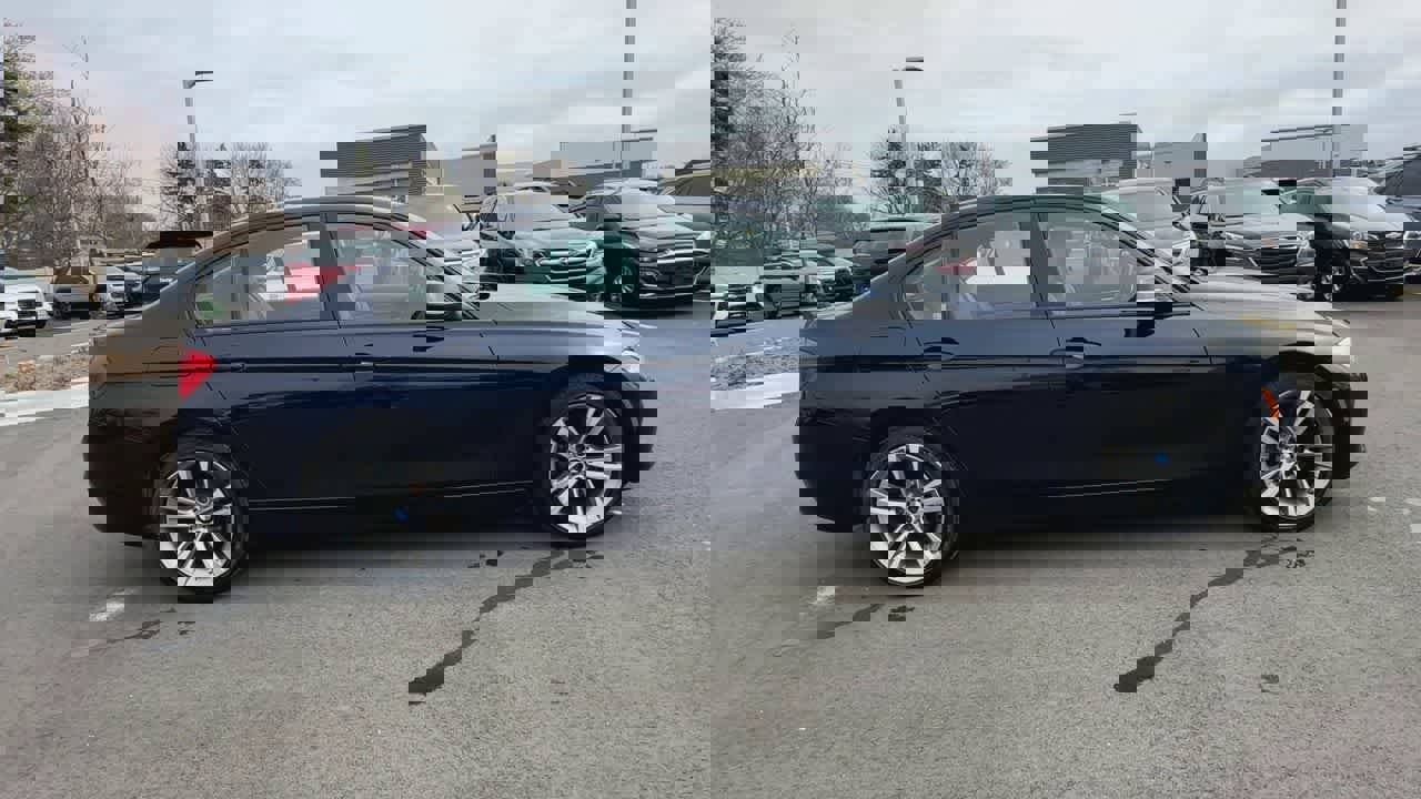 Used 2016 BMW 328i xDrive Sedan image 9