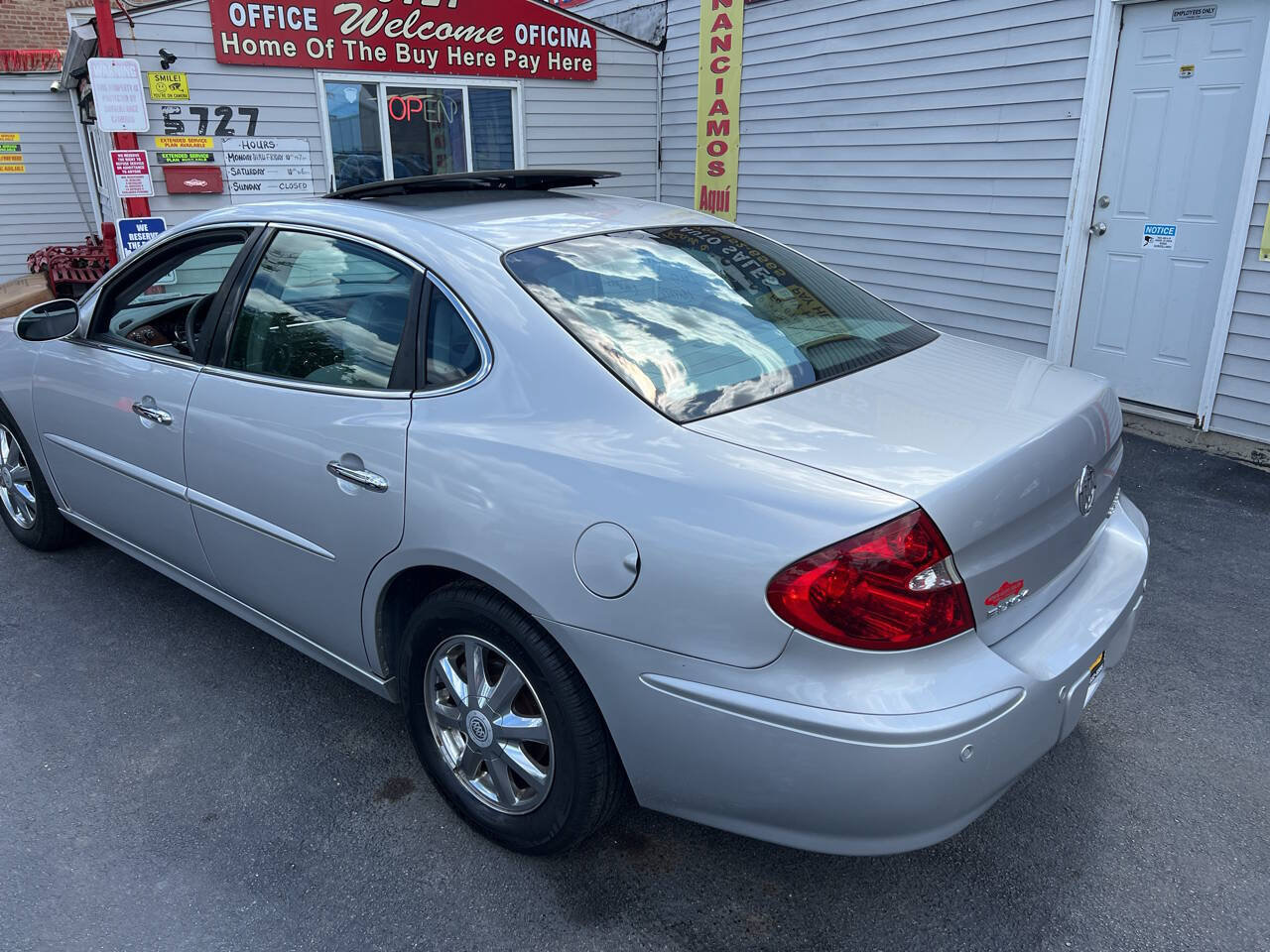 Used 2005 Buick LaCrosse CXL w/ Gold Convenience Package FWD image 5