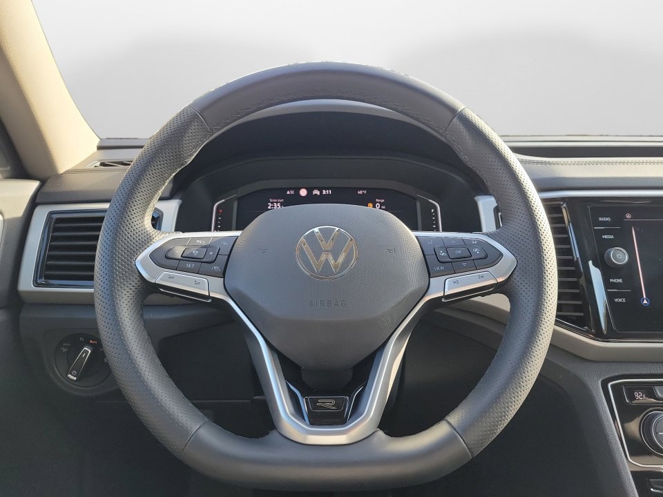 Used 2021 Volkswagen Atlas SEL R-Line image 12