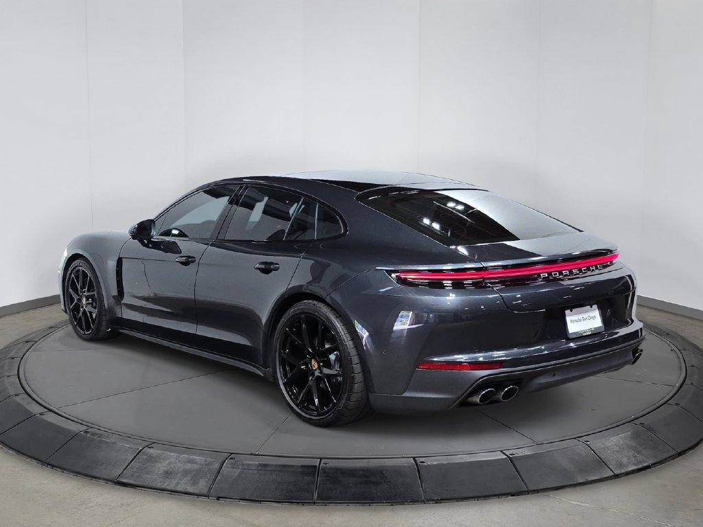 Certified 2026 Porsche Panamera RWD image 3