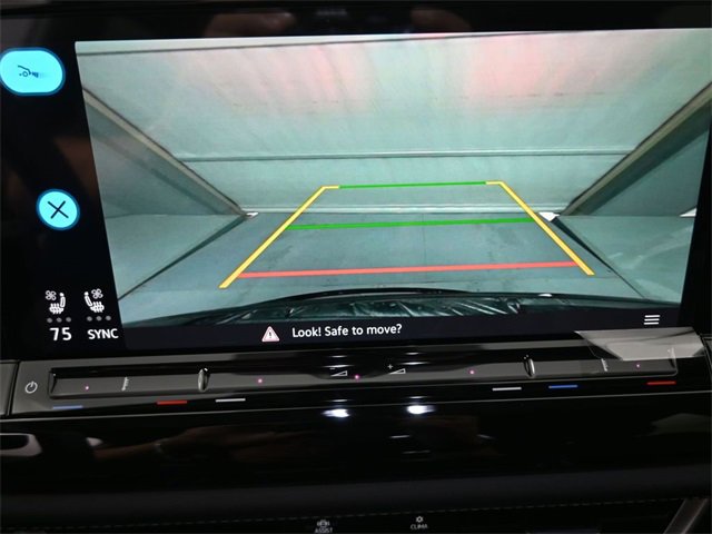 New 2026 Volkswagen Atlas SE image 6