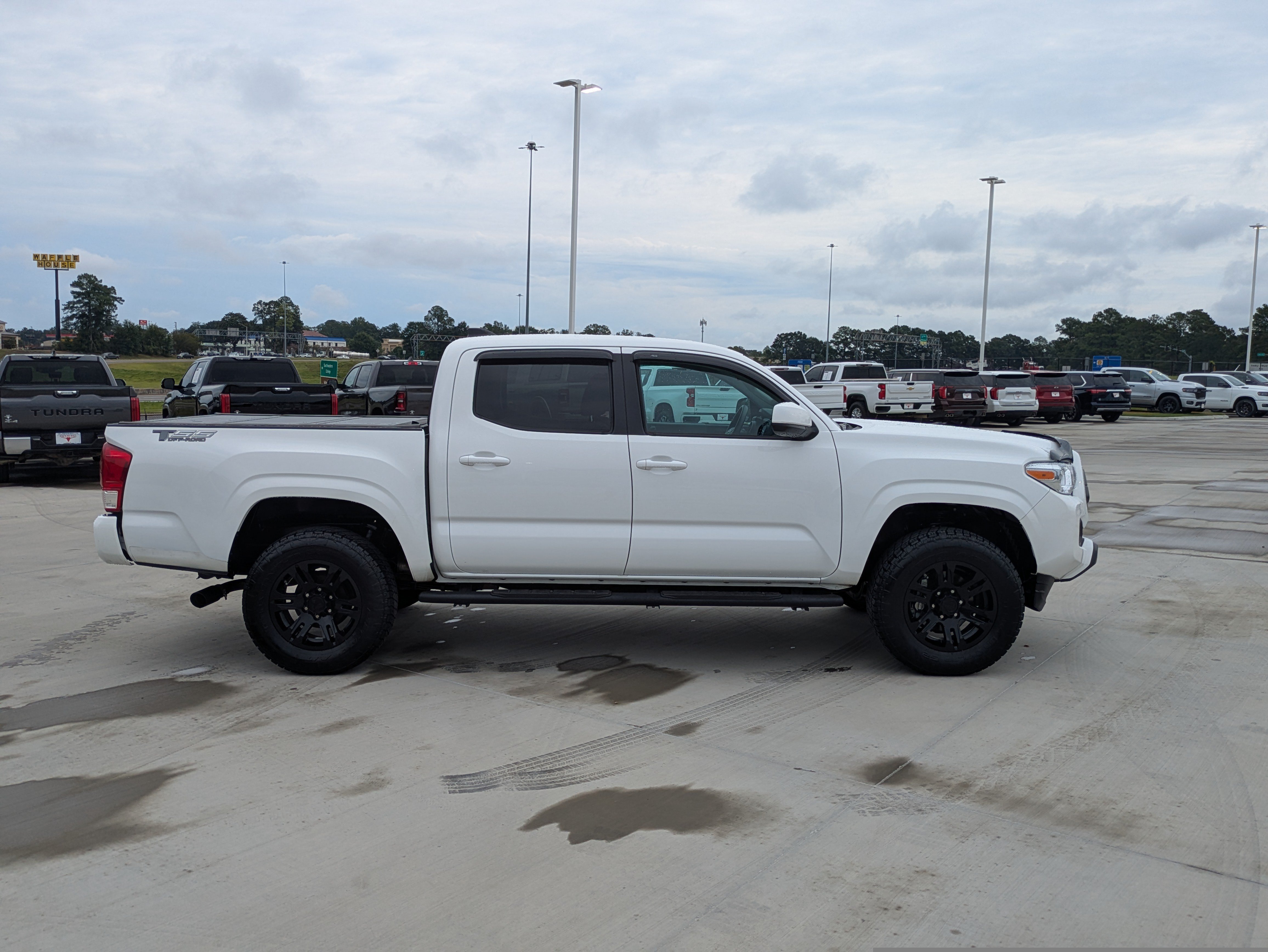 Certified 2022 Toyota Tacoma SR w/ SR Convenience Package RWD image 7