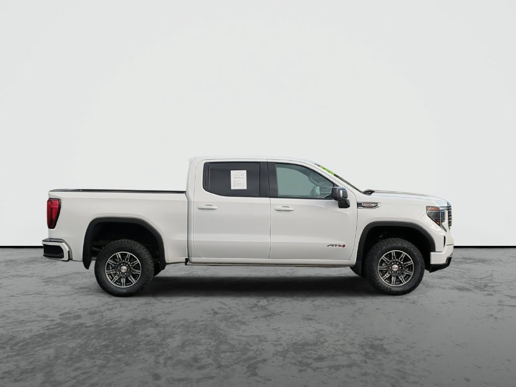 Used 2025 GMC Sierra 1500 AT4 AWD/4WD image 9