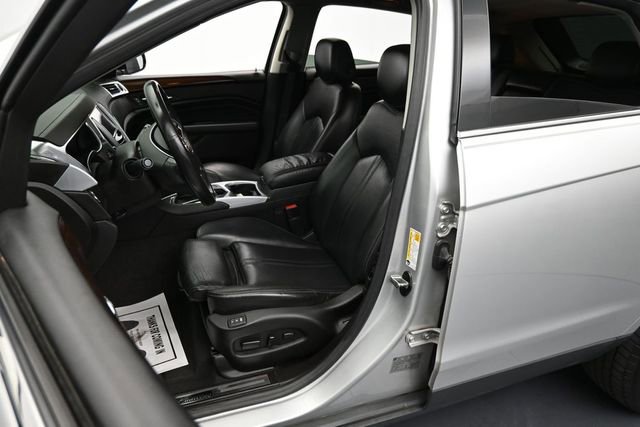 Used 2016 Cadillac SRX Luxury w/ Driver Awareness Package AWD/4WD image 10