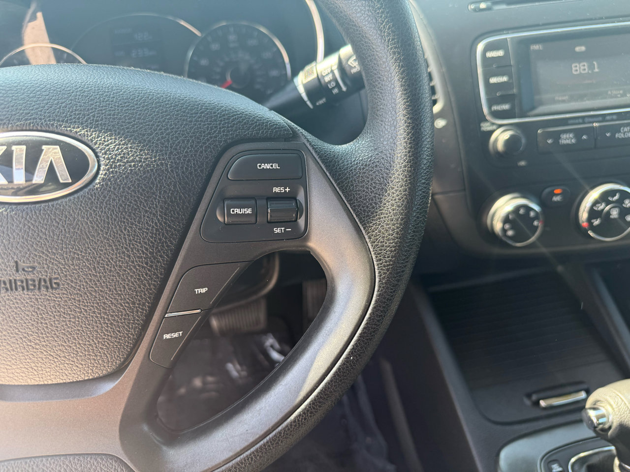 Used 2016 Kia Forte LX w/ LX Popular Plus Package image 15