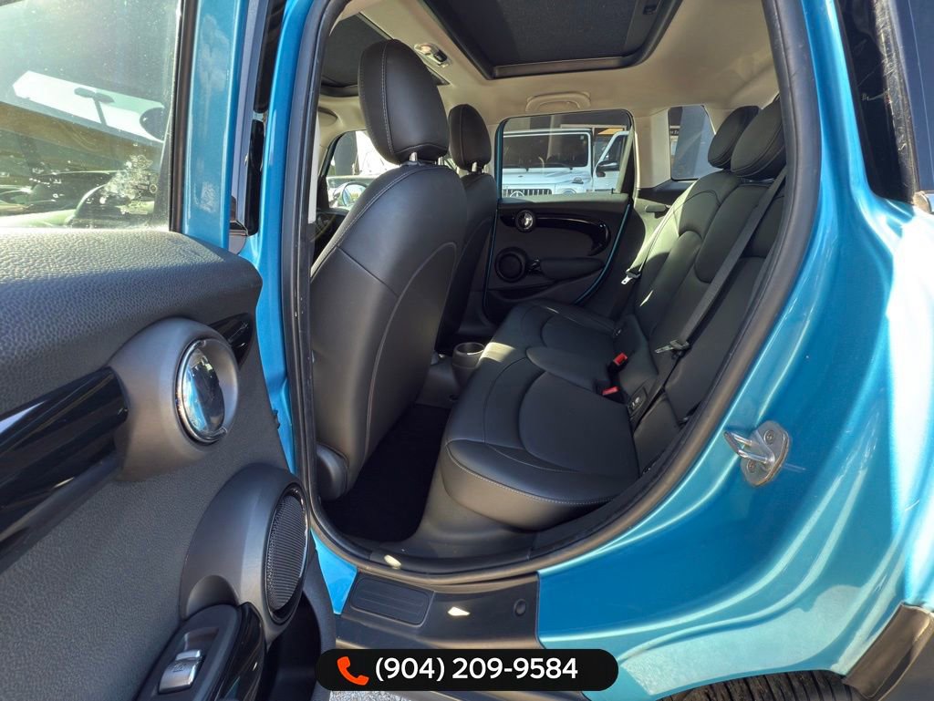 Used 2019 MINI Cooper 4-Door Hardtop image 28