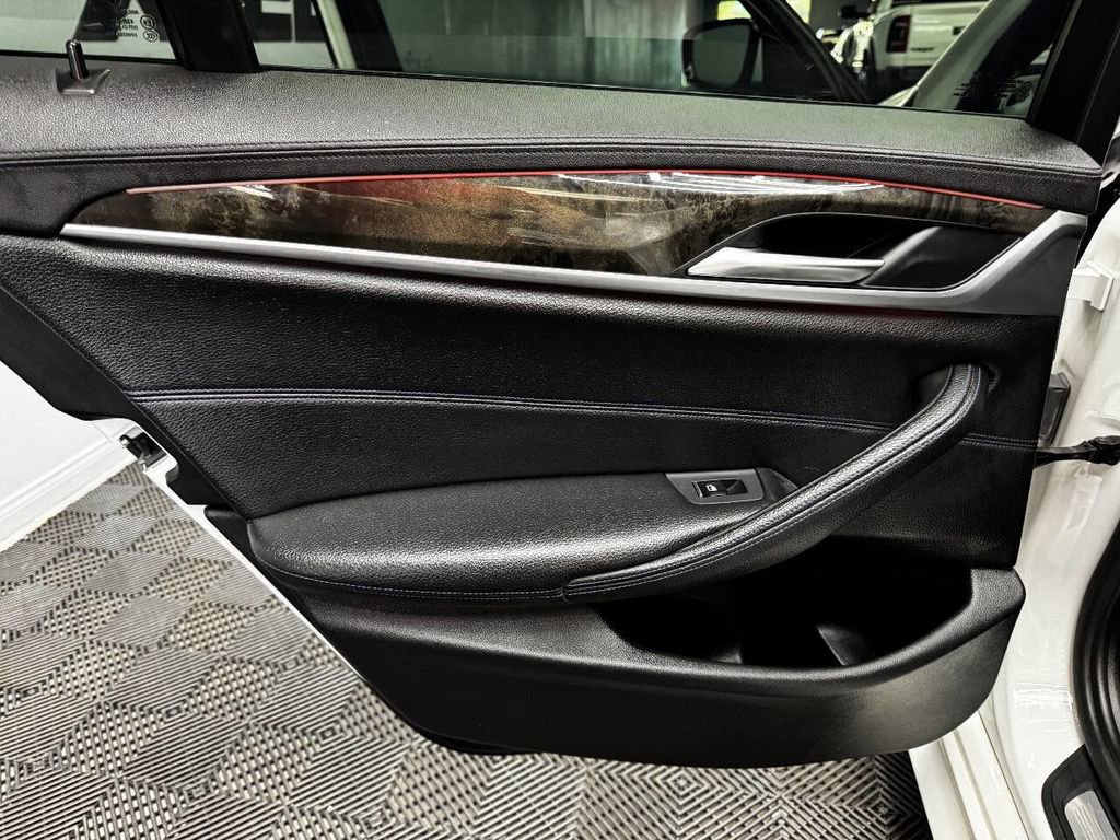 Used 2018 BMW 540i image 46