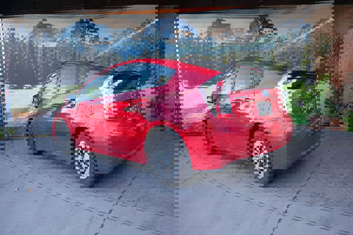 Used 2012 Toyota Prius Four FWD image 4