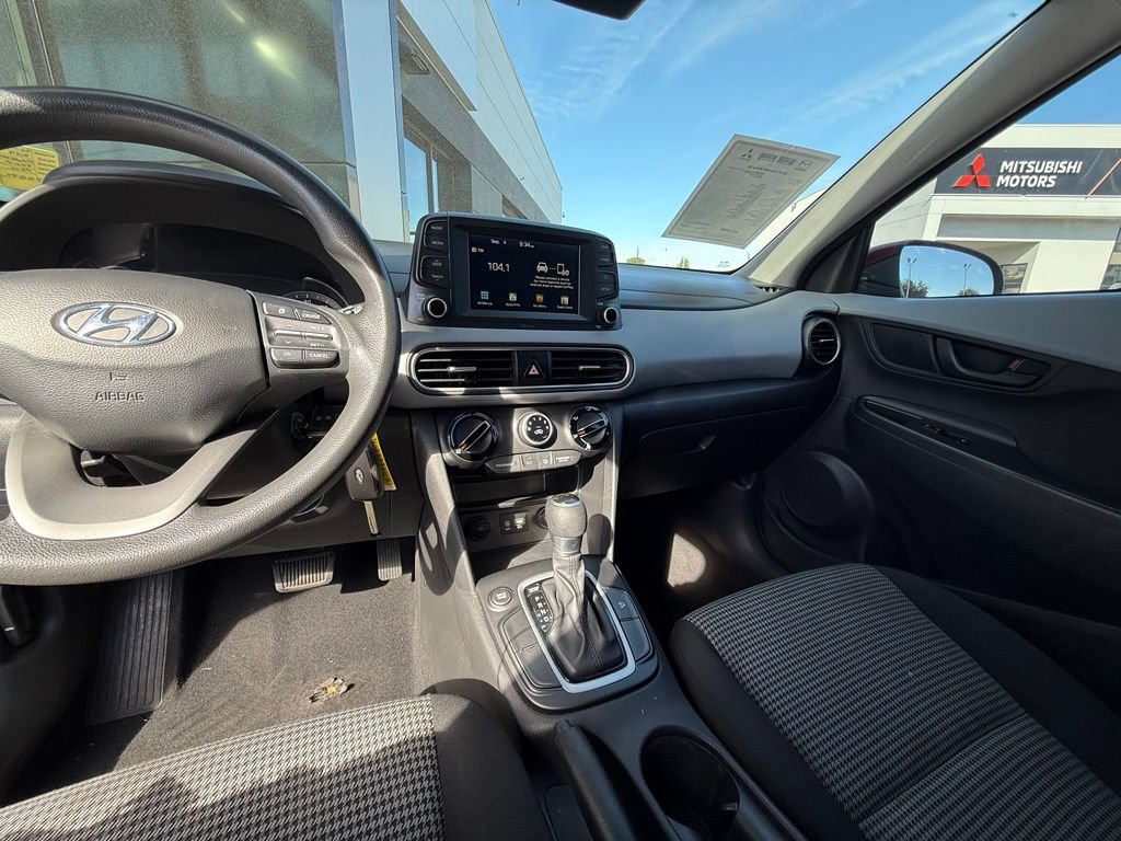 Used 2019 Hyundai Kona SE FWD image 23
