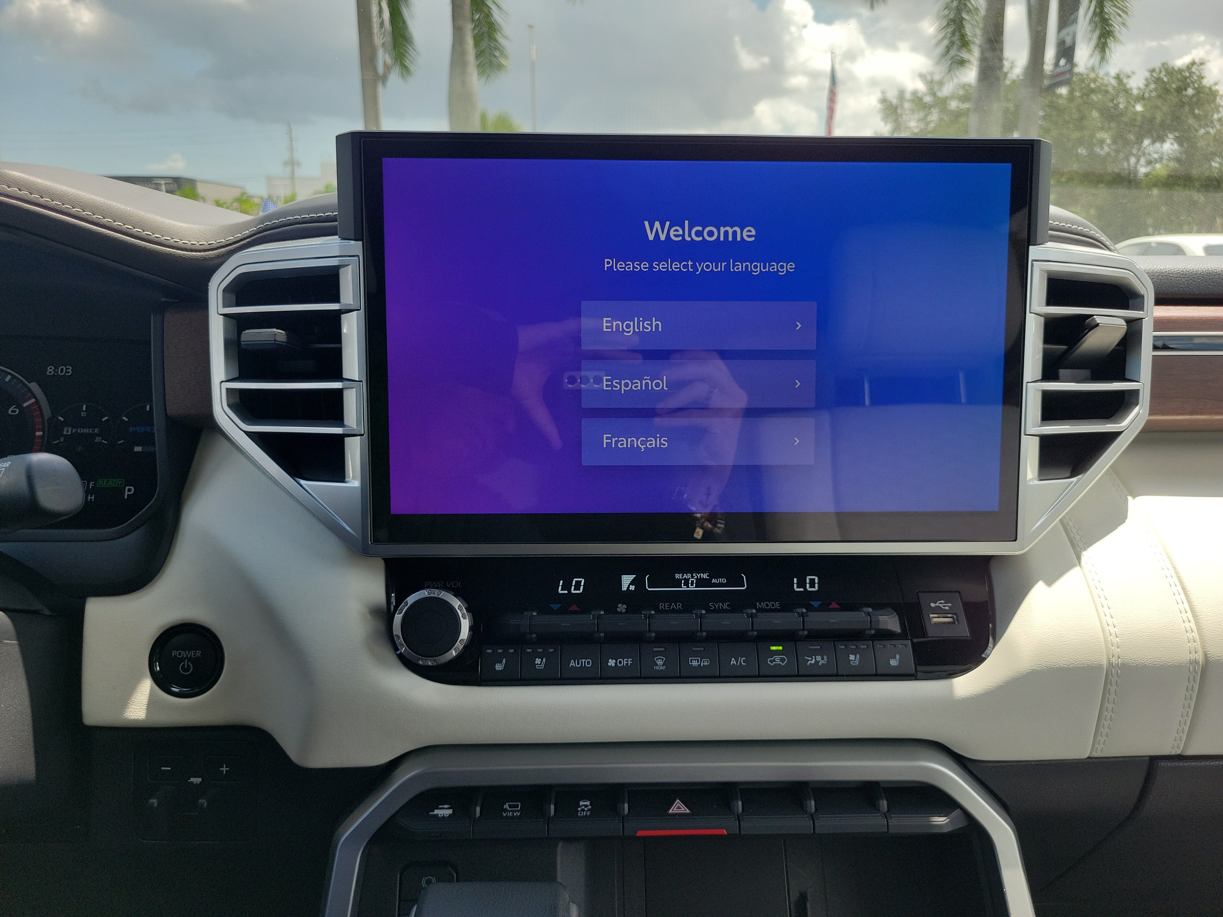Used 2025 Toyota Sequoia Capstone AWD/4WD image 26