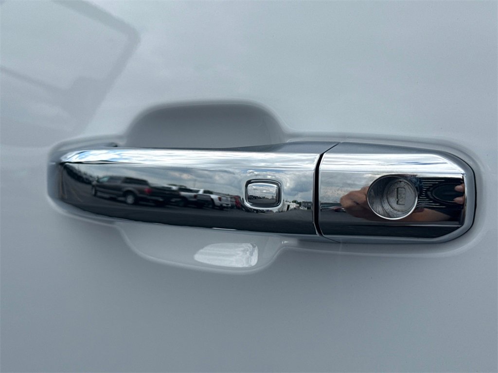 New 2026 GMC Sierra 2500 Denali w/ Denali Reserve Package image 13