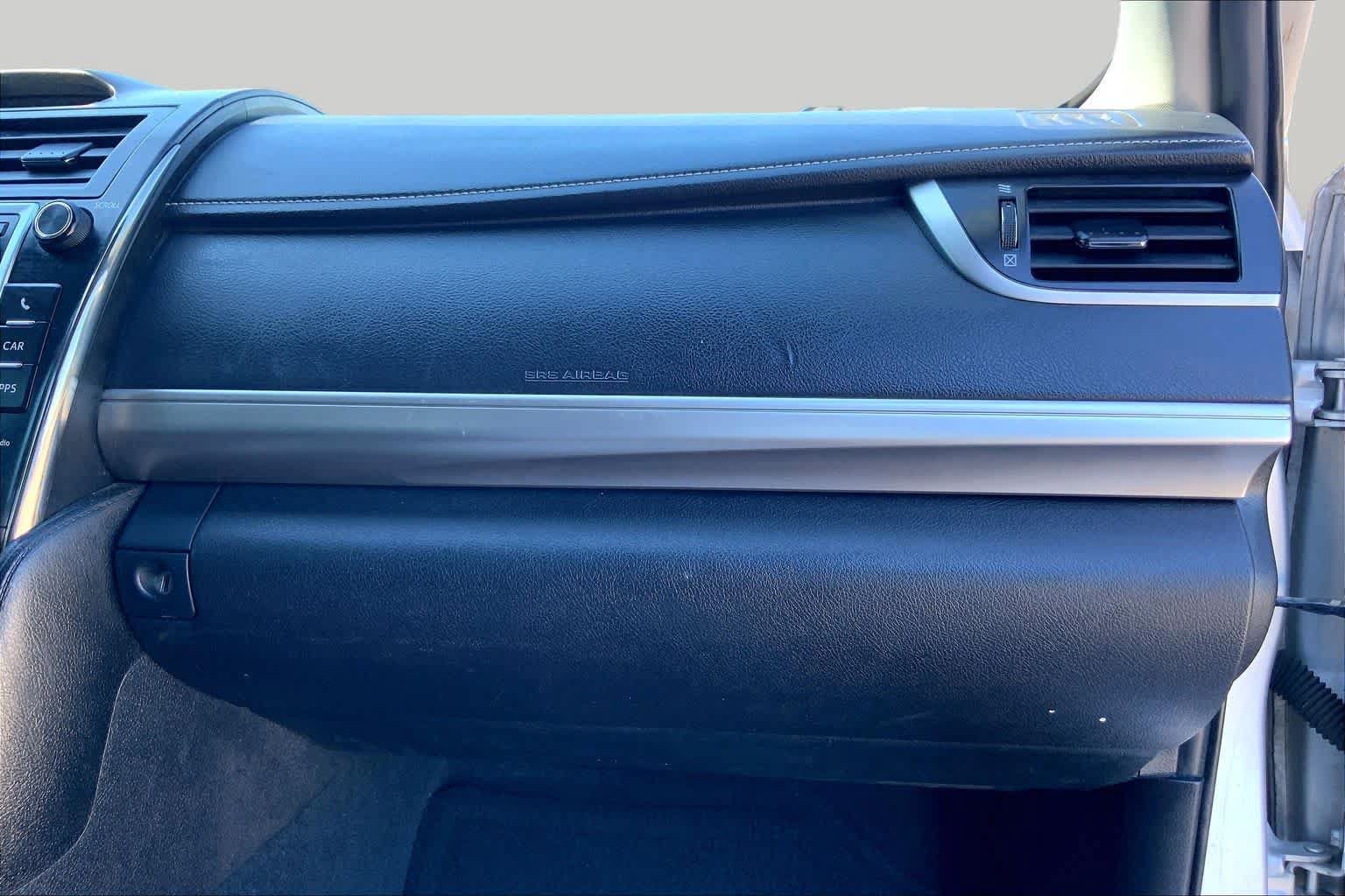 Used 2013 Toyota Camry SE FWD image 18