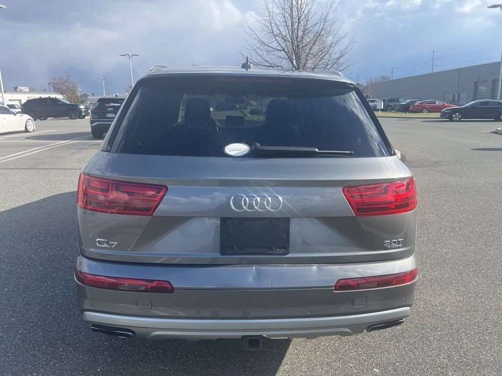 Used 2018 Audi Q7 3.0T Prestige image 3