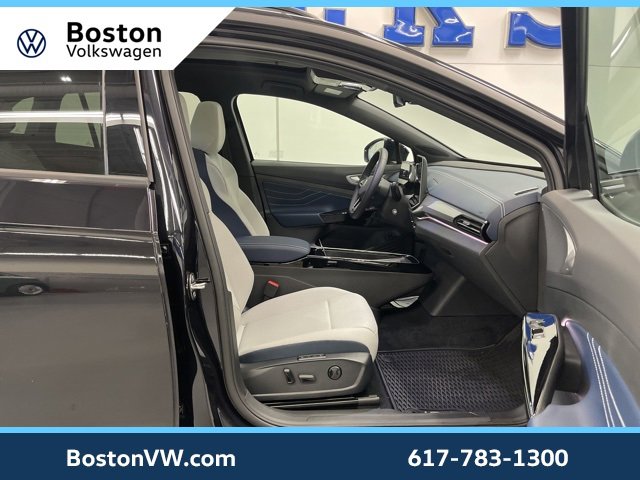 New 2025 Volkswagen ID.4 Pro S w/ ID.4 Black Package image 28