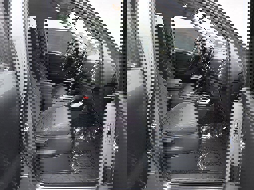 New 2026 Nissan Frontier SV w/ Tow Package image 25