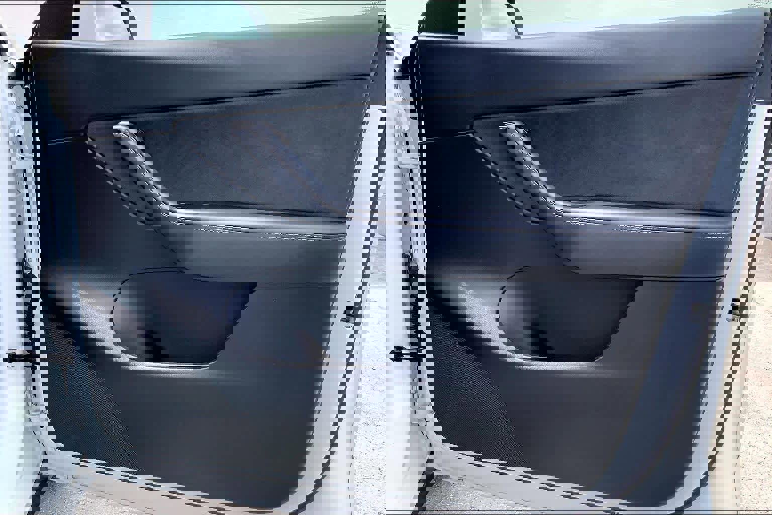 Used 2022 Tesla Model Y Performance image 29