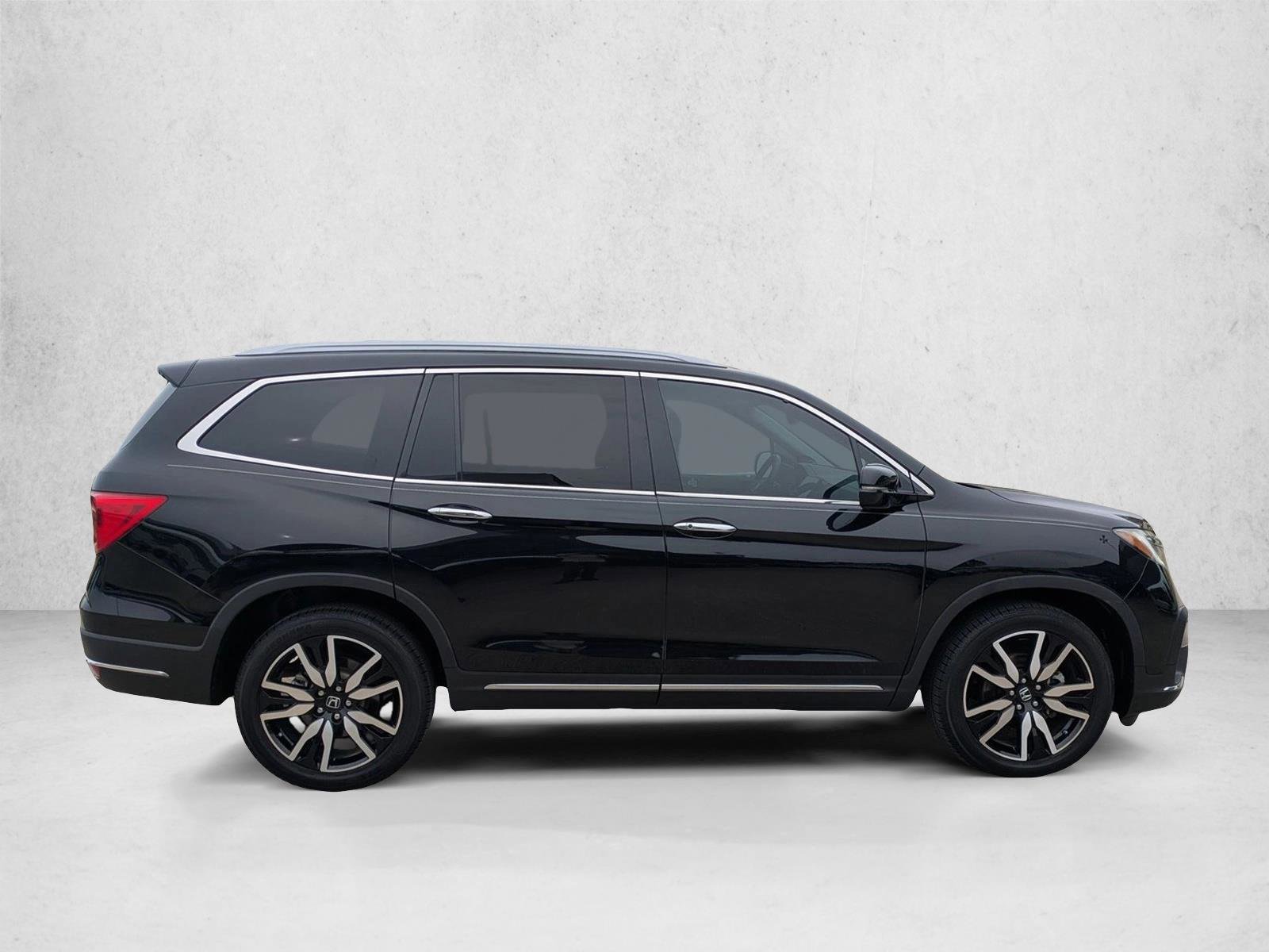 Used 2021 Honda Pilot Touring image 4
