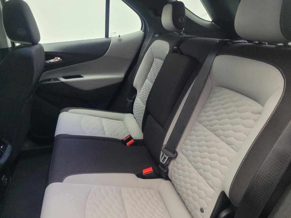 Used 2020 Chevrolet Equinox LS image 18