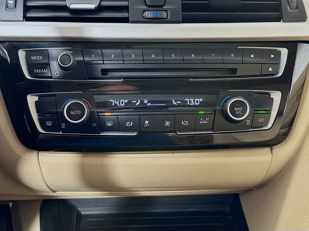 Used 2016 BMW 320i Sedan image 18