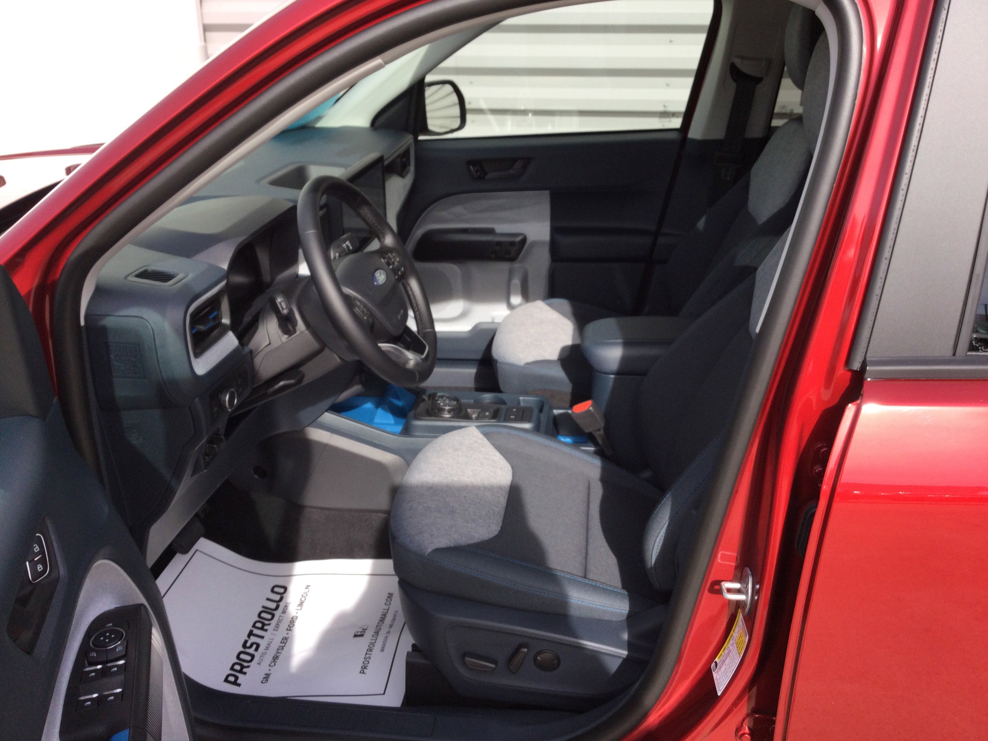 New 2026 Ford Maverick XLT w/ XLT Luxury Package image 8