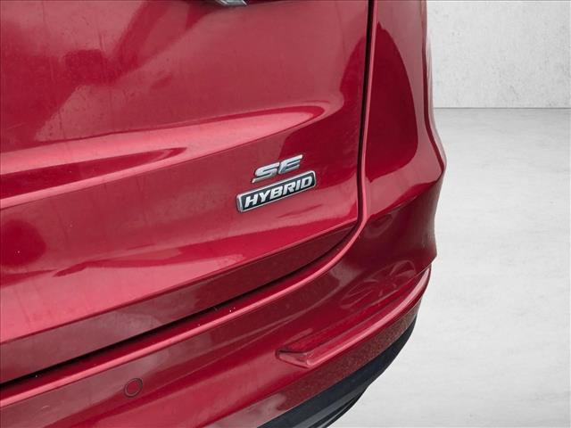 Used 2020 Ford Fusion SE image 10