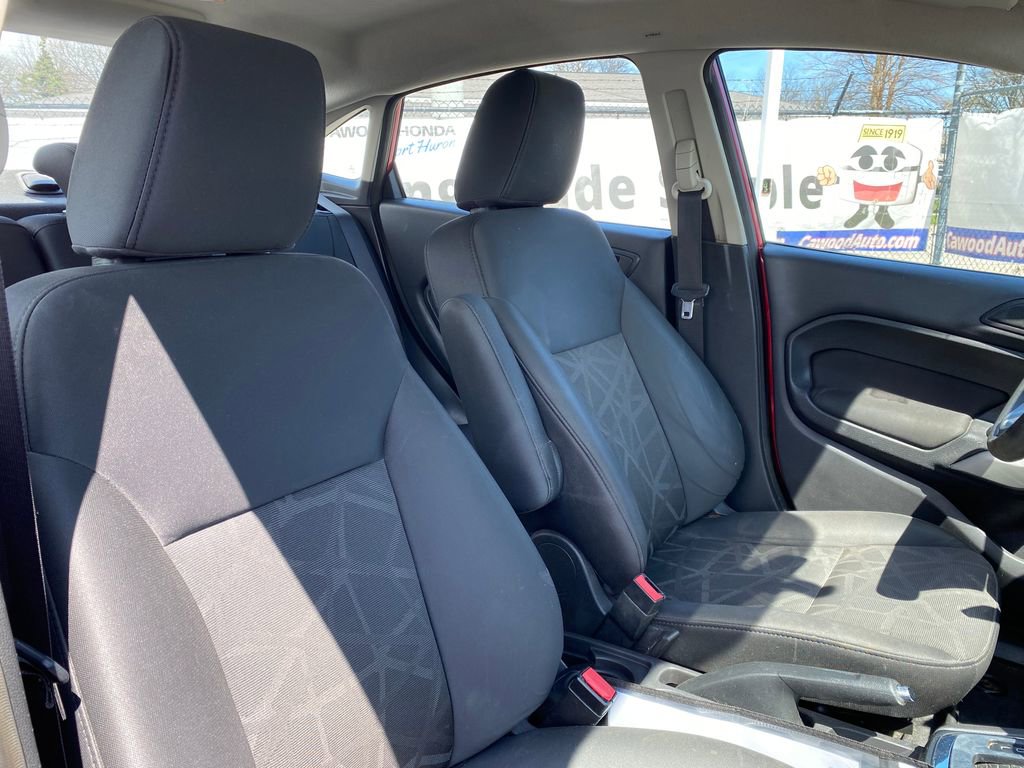 Used 2012 Ford Fiesta SE FWD image 14