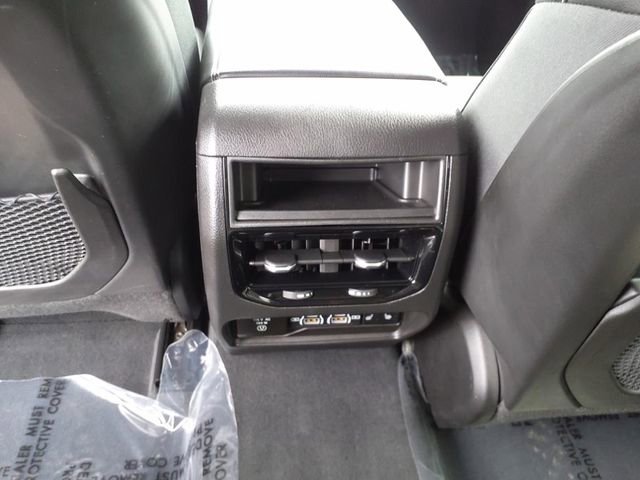 Used 2023 Jeep Grand Cherokee 4WD 4xe image 9