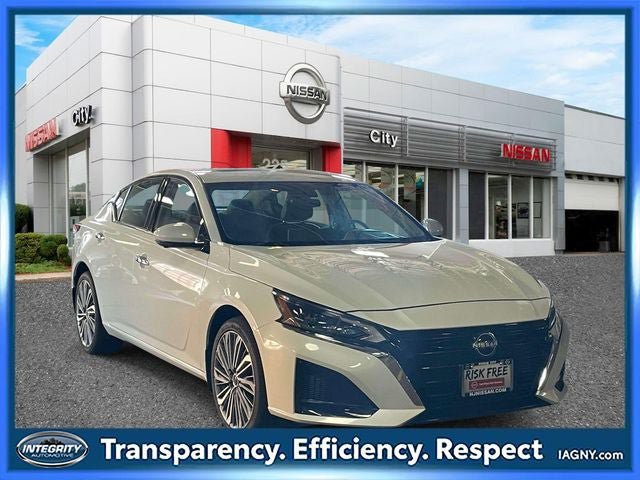 Used 2023 Nissan Altima 2.5 SL AWD/4WD image 1