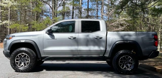 Used 2024 Chevrolet Colorado ZR2 w/ ZR2 Convenience Package III image 5