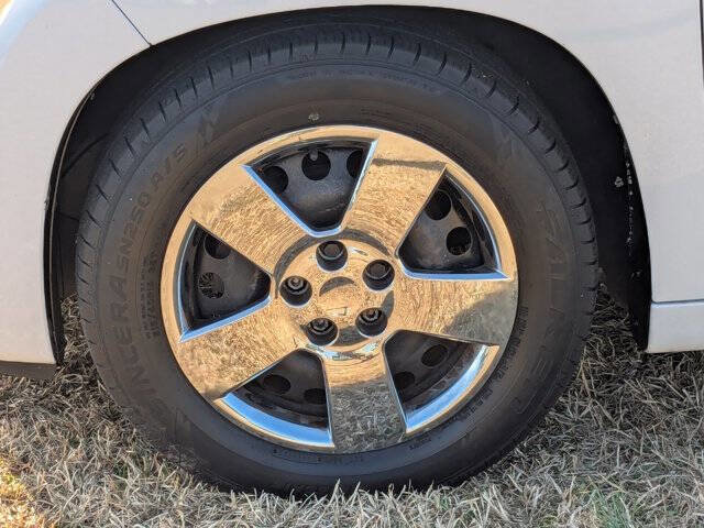 Used 2010 Chevrolet HHR LS image 10