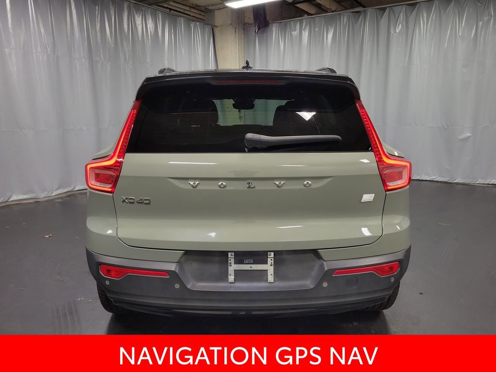 Used 2021 Volvo XC40 P8 Recharge w/ Advanced Package image 7