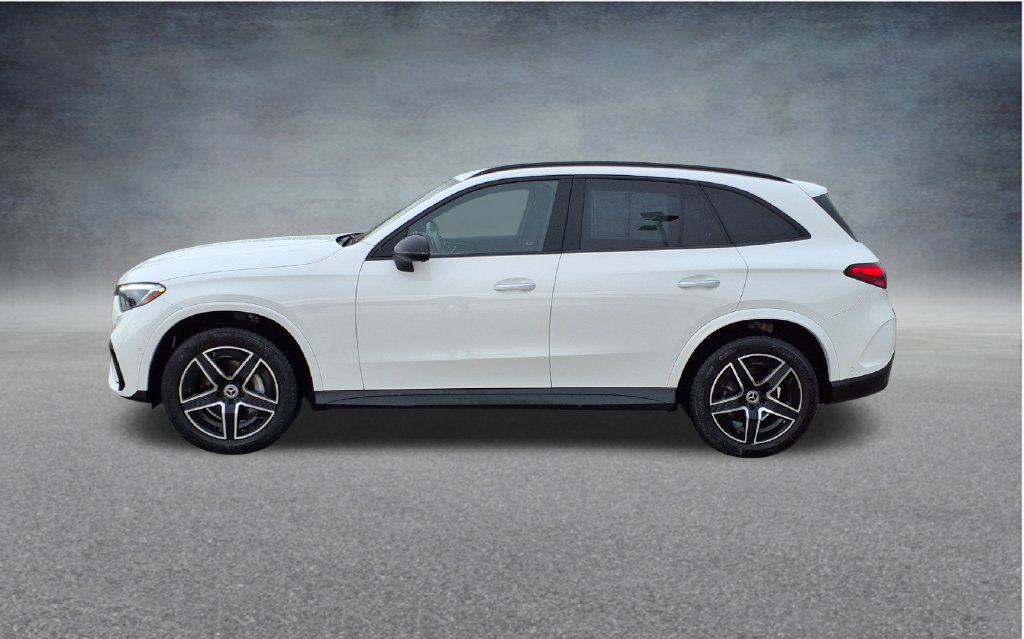 Used 2025 Mercedes-Benz GLC 300 image 4