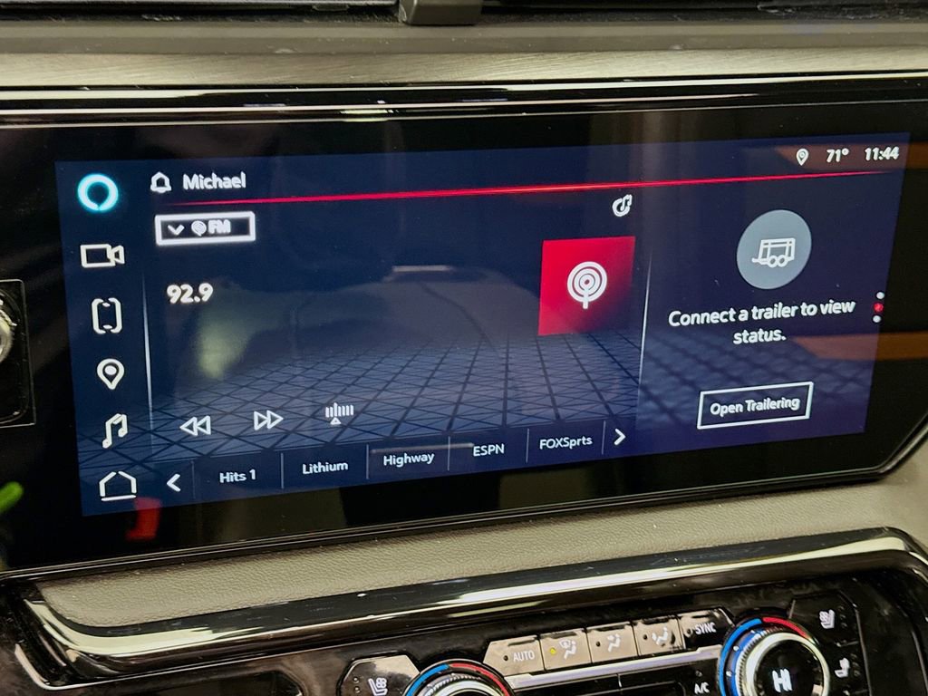 Used 2024 GMC Sierra 1500 AT4 w/ Technology Package image 18