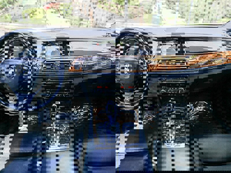 Used 2015 BMW 740Li image 19