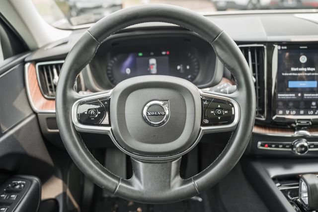 Certified 2024 Volvo XC60 B5 Plus w/ Protection Package Premier AWD/4WD image 29