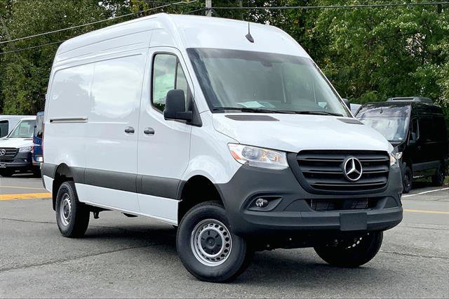 Used 2024 Mercedes-Benz Sprinter 2500 image 46